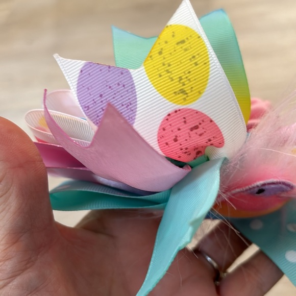 Easter peep baby headband like new used for pictures only one day like new - Picture 4 of 6